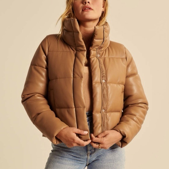 Abercrombie & Fitch Mini Leather Puffer Jacket
Vegan Leather 
Beige / Tan - Picture 2 of 8